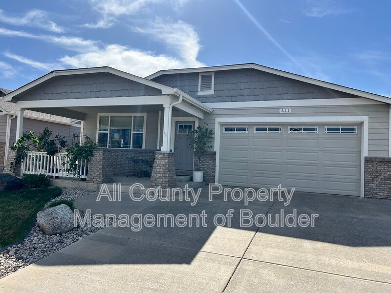 Foto principal - 625 Pyramid Peak St