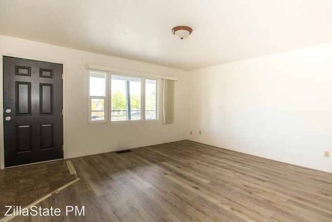 Building Photo - 1024 Stephens Ave