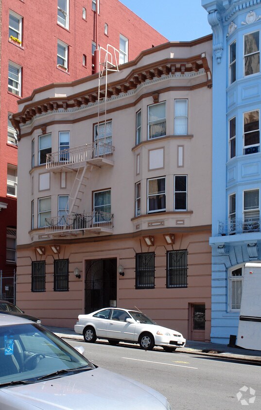 Building Photo - 534 Hyde St
