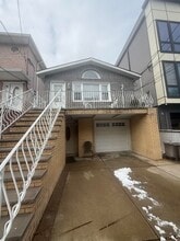 Building Photo - 79 Webster Ave