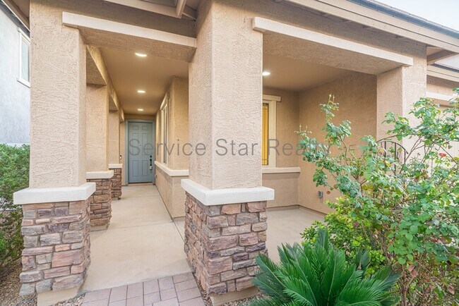 Foto del edificio - 2427 E Saint Catherine Ave
