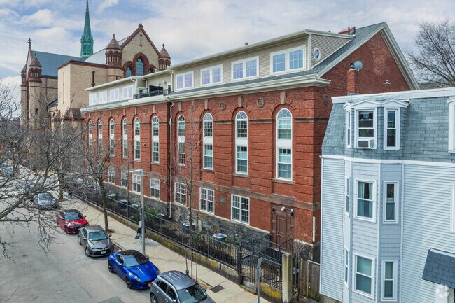 Foto del edificio - 616 E 4th St