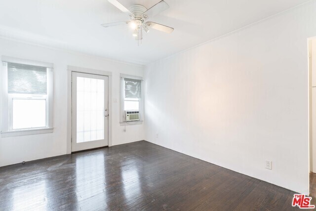 Foto del edificio - 4223 Gateway Ave