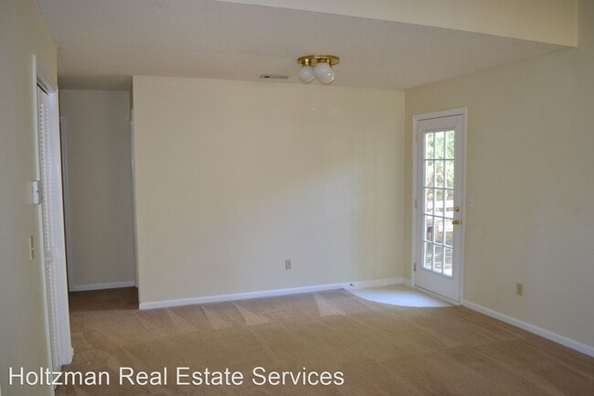 Foto del edificio - 3 br, 2 bath House - 802 Grove Place