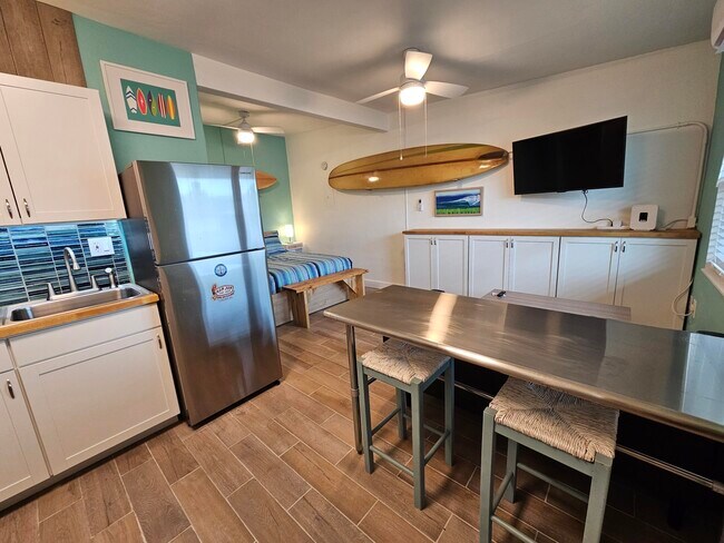 Building Photo - 490 S Orlando Ave