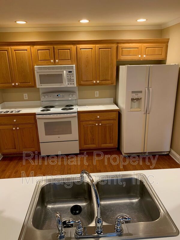 Foto del edificio - 6014 Featherstone Ct