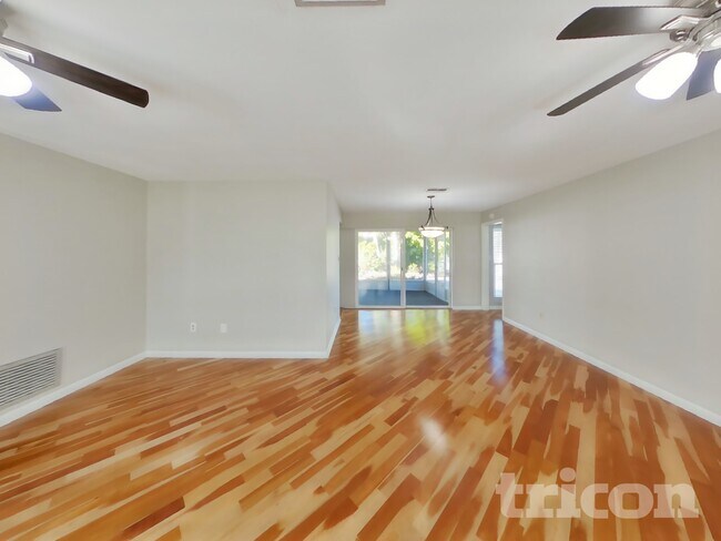 Foto del edificio - 1866 Belleair Rd