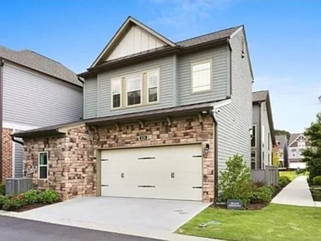 Building Photo - 229 Dellwood Dr