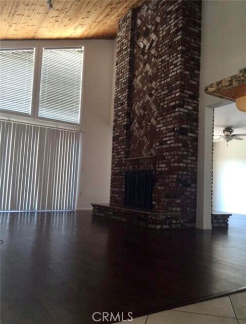 Building Photo - 23240 Canyon Lake Dr N