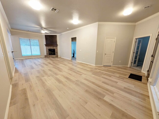 Photo - Three Bedroom Plus Study in Edmond House