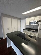 Building Photo - 1535 Pensacola St