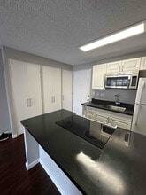 Building Photo - 1535 Pensacola St