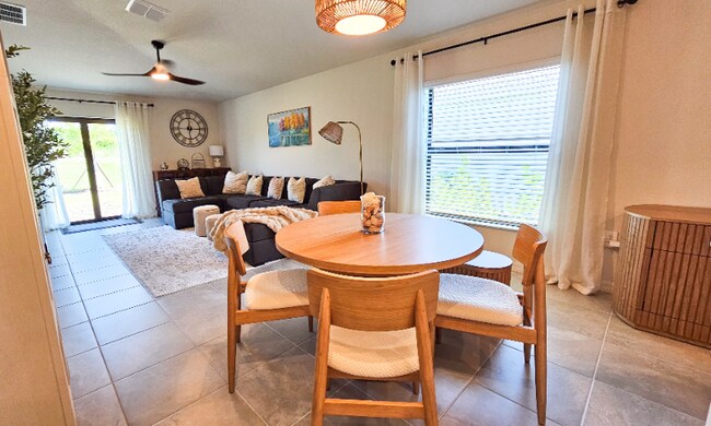 Building Photo - 9176 Tequila Sunrise Dr