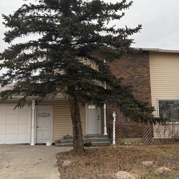 Building Photo - 3 bedroom in Grande Prairie AB T8V 3R2