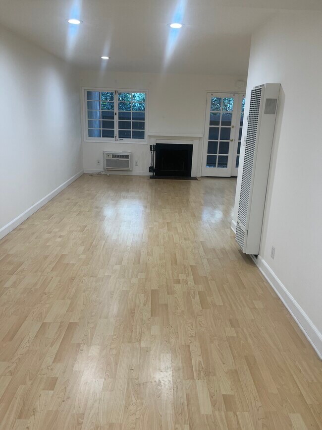 Foto del edificio - 4712 Whitsett Ave