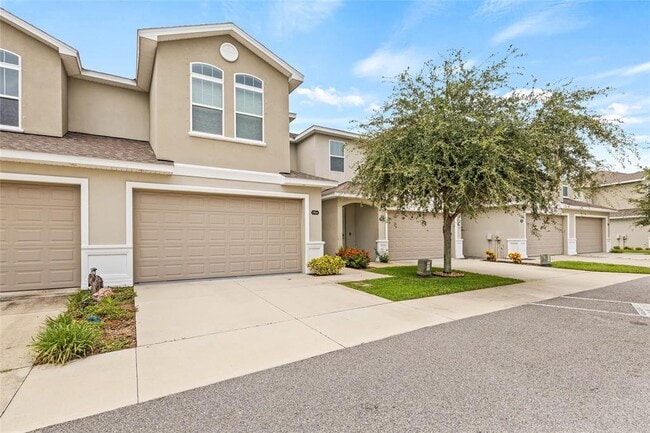 Foto del edificio - 1950 Lake Ridge Blvd