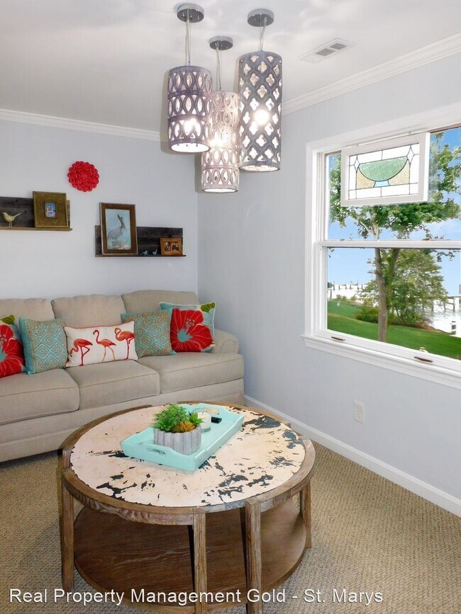 Foto del edificio - 3 br, 3.5 bath House - 15077 Potomac River...