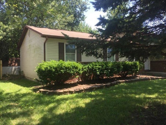 Building Photo - 3219 Southwest Dr