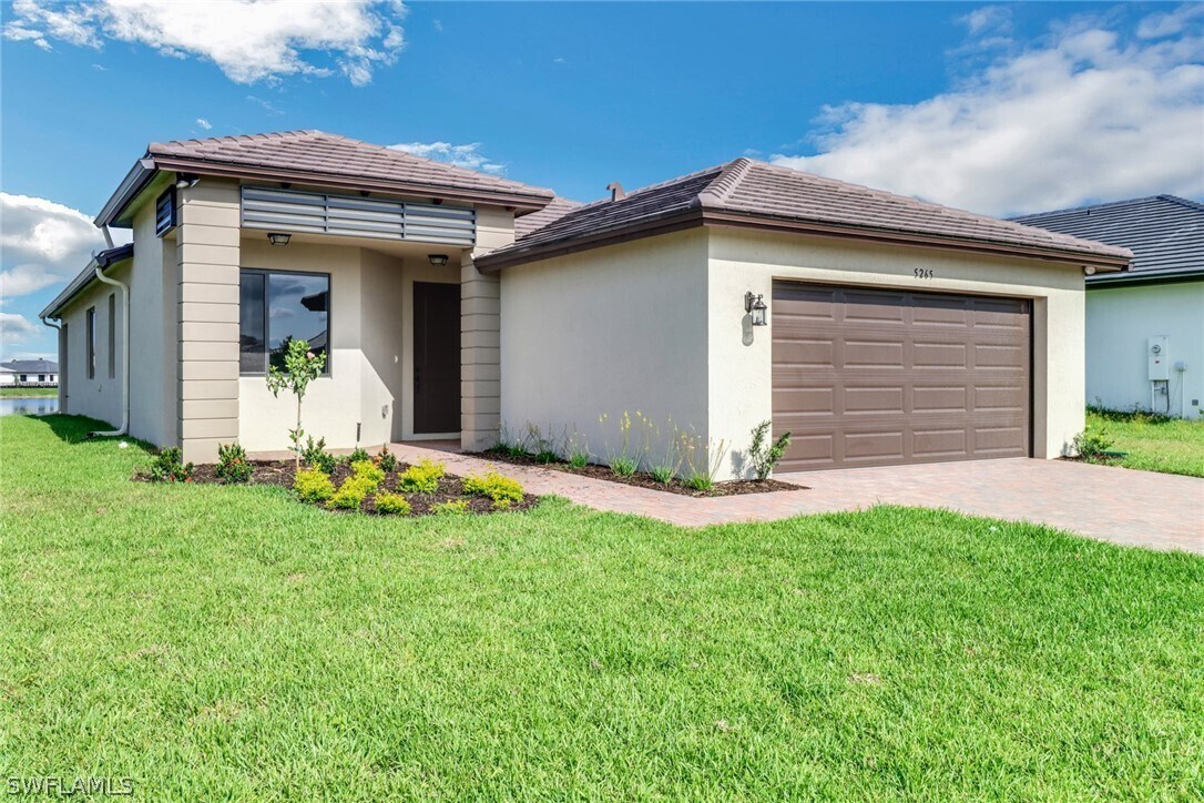 Foto principal - 5265 Lamone Ln