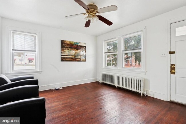 Building Photo - 101 S Scott St