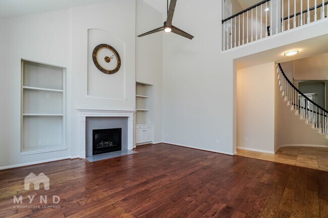 Building Photo - 14713 Calaveras Dr