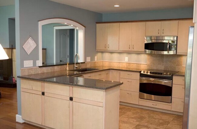 Building Photo - Cute House in Springdale available May 1