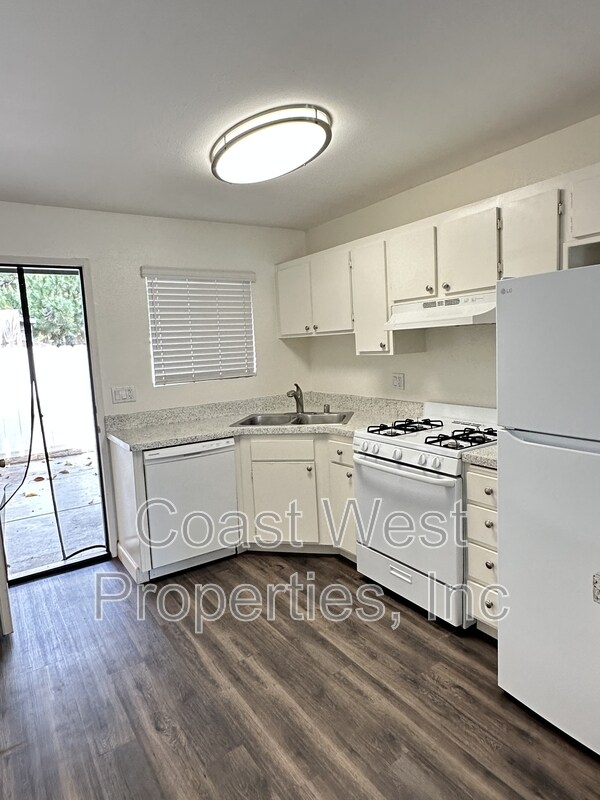 Foto del edificio - 485 Chestnut Ave