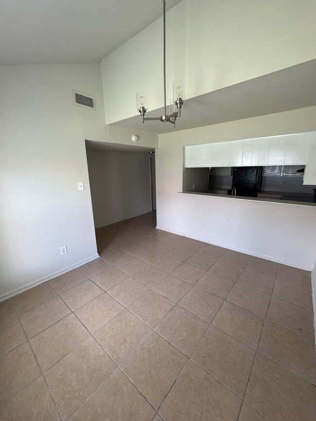 Building Photo - 12282 Wild Pine Dr