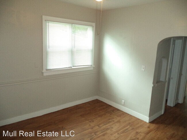 Foto del edificio - 1 br, 1 bath House - 610 E Harrison Avenue
