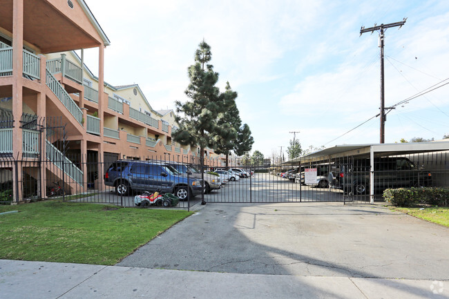 Foto del edificio - South Broadway Apartments