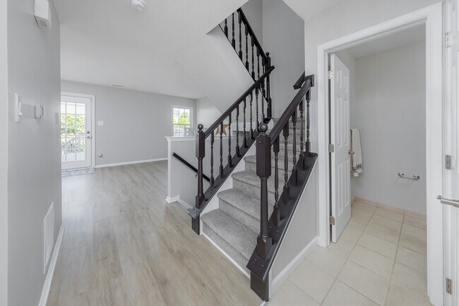 Building Photo - 106 Kerry Lynn Ct