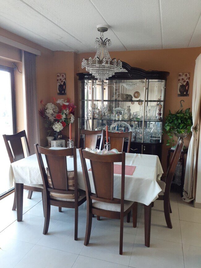 Dinning room - 9229 Queens Blvd