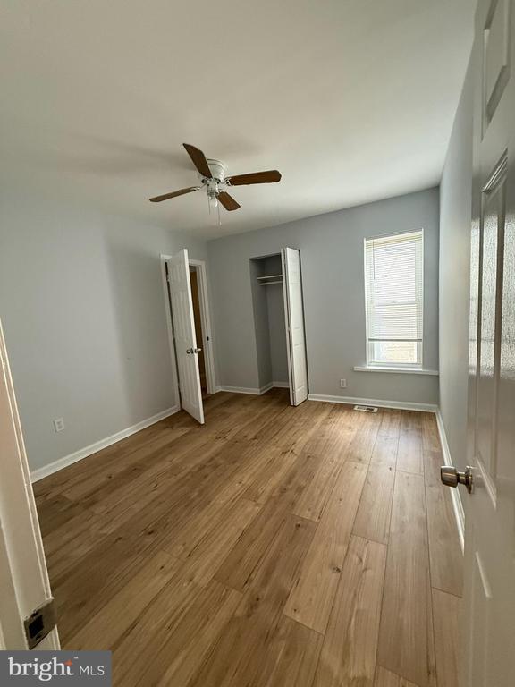 Building Photo - 1923 Monument St