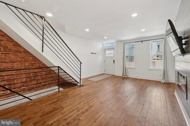 Foto del edificio - 2518 Carpenter St