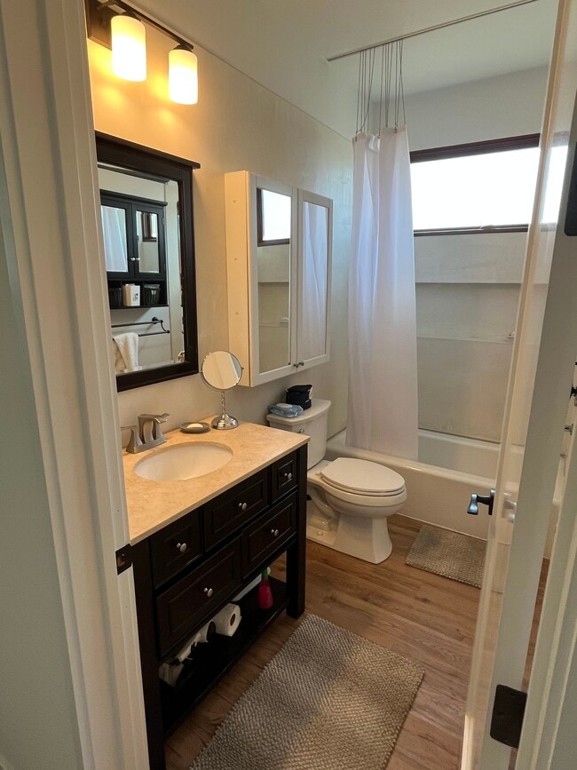 Large Spacious Bathroom - Modern Design - 2000 Graham Ave