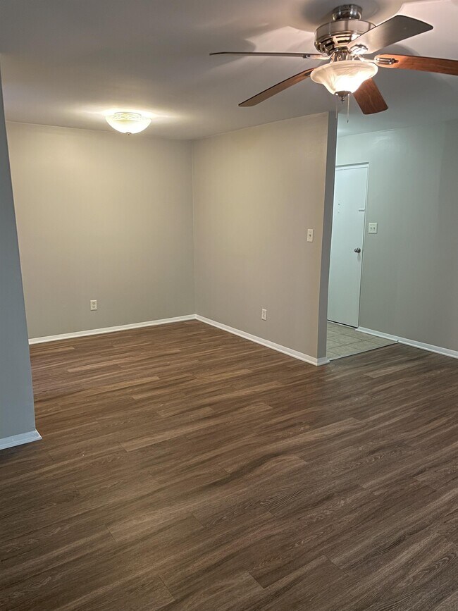 Building Photo - 1008 Sandlin Pl