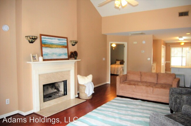 Building Photo - 2 br, 2 bath House - 7533 Spencer Lane