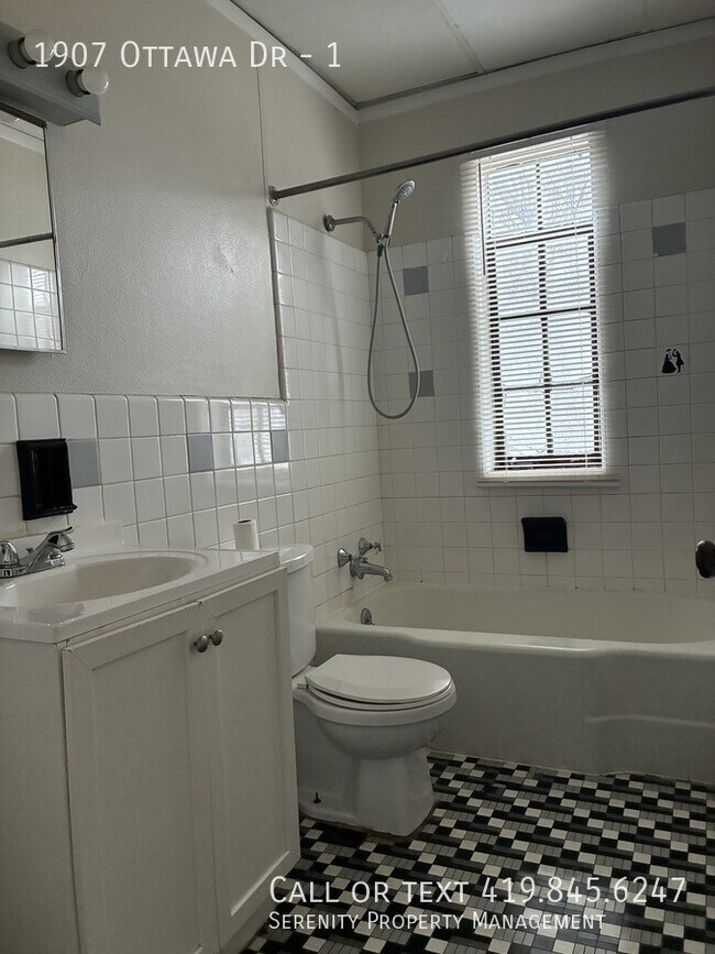 Foto del edificio - 1907 Ottawa Dr