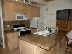 Foto del edificio - 3 br, 2 bath Condo - Racquet Club 83