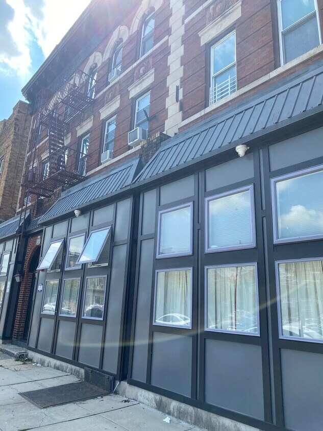 Primary Photo - 399 Avenue C