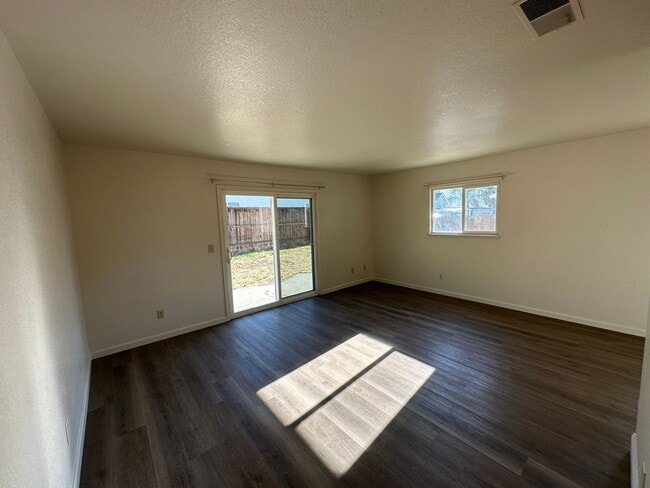 Building Photo - 2631 Dobbins Ln