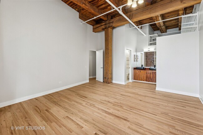 Foto del edificio - 331 S Peoria St