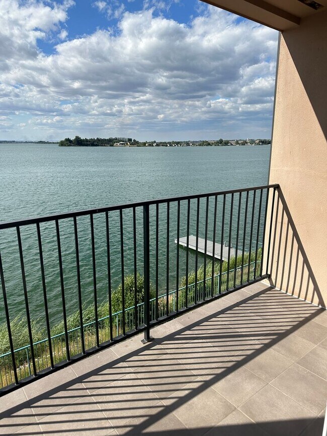 Foto del edificio - 2900 W Marina Dr