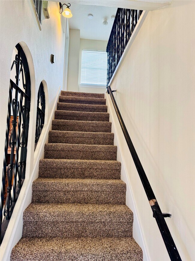 Building Photo - 14634 Taymouth Dr