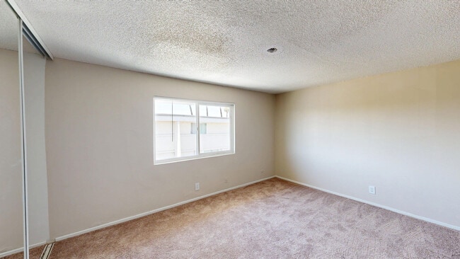 Interior Photo - Rosebeach
