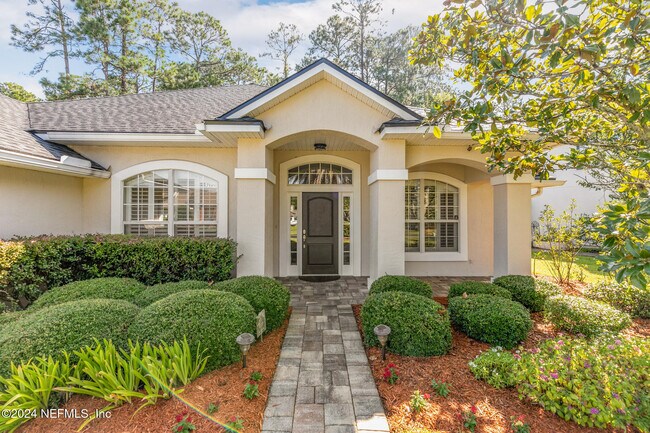 Building Photo - 1892 Vista Lakes Dr