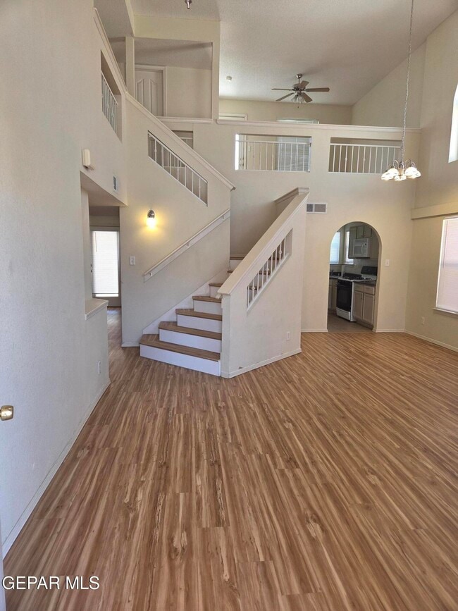 Building Photo - 3717 Hubble Dr