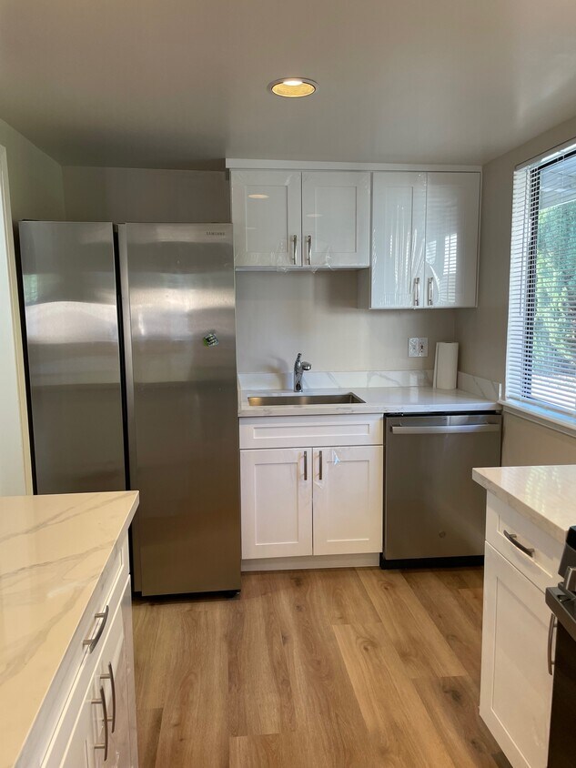 Foto principal - 10210 Sterling Blvd