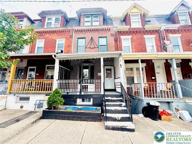 Foto del edificio - 637 N Penn St