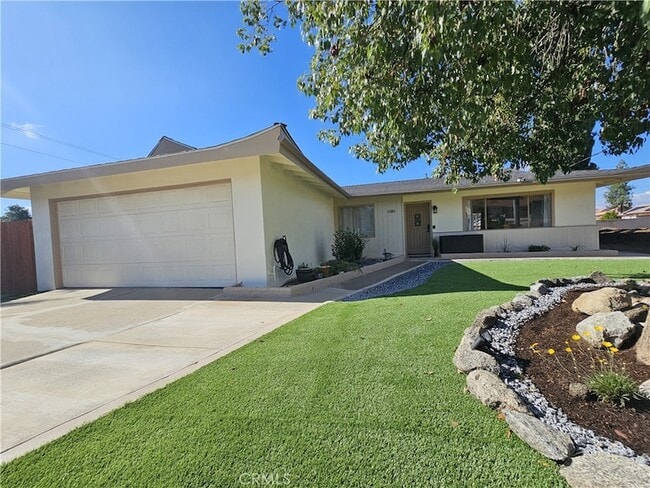 Foto del edificio - 11981 Franklin St